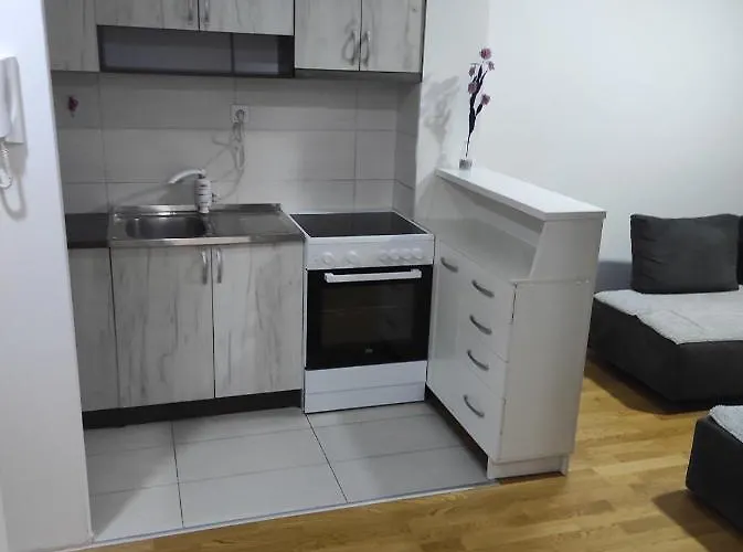 Nala Near Centre Apartment